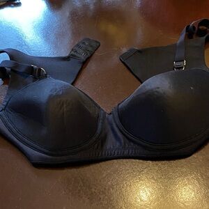 Vanity Fair Classic Black Bra